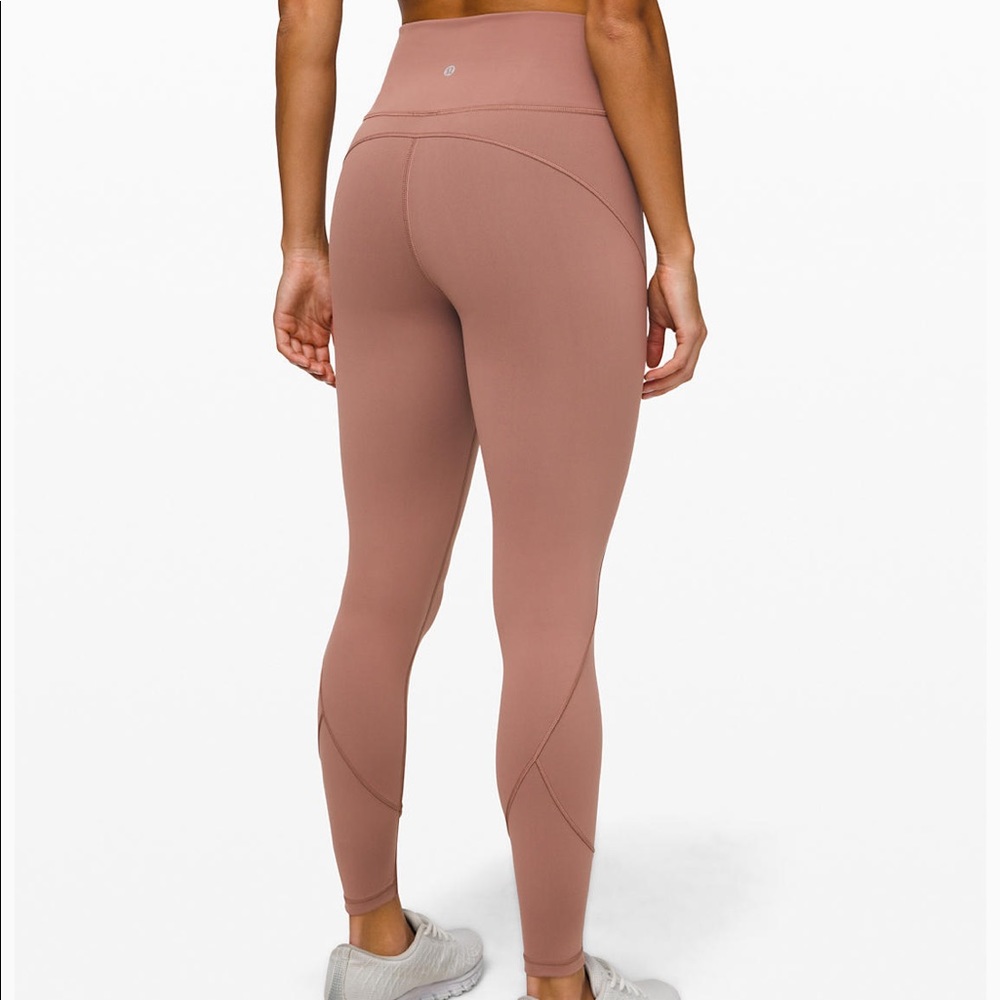 LULU Lemon In movement tight 7/8 length